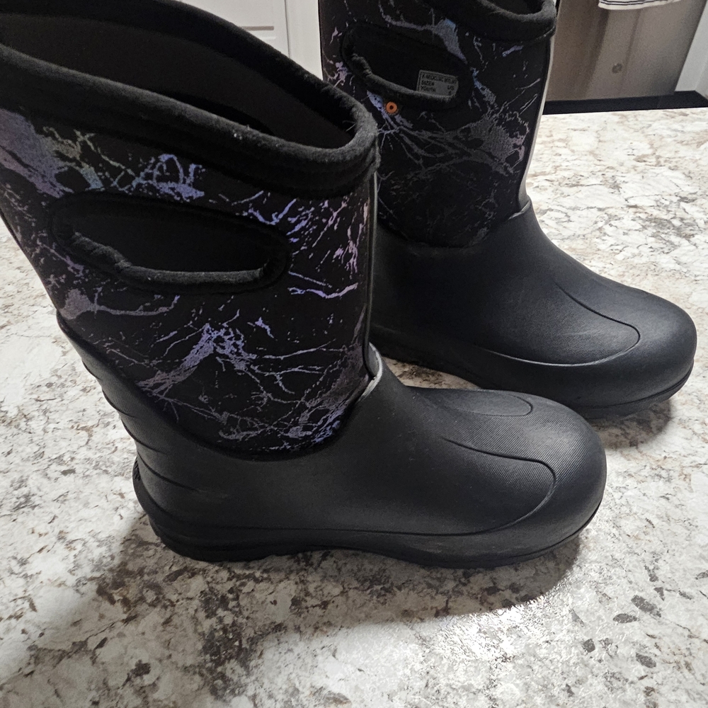 Bogs Kids Black and Purple Boots